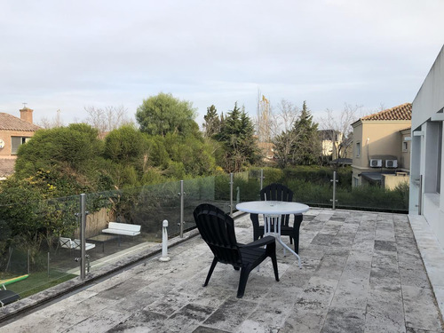 Excelente, Práctica Y Funcional Casa En Venta En Las Glorietas