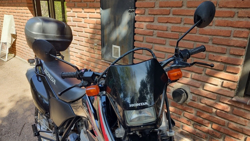 Imagen 7 de 25 de Moto Honda Tornado Xr 250 2016 7300 Km Impecable Original !!