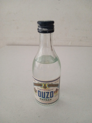 Botellita Miniatura, Cerrada. Licor Ouzo. Bebida Nac. Grecia