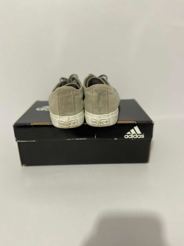 Adidas Basic Low (Usado)