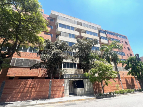 Apartamento Totalmente Amoblado En Alquiler En Campo Alegre Mls 24-20659 Mb