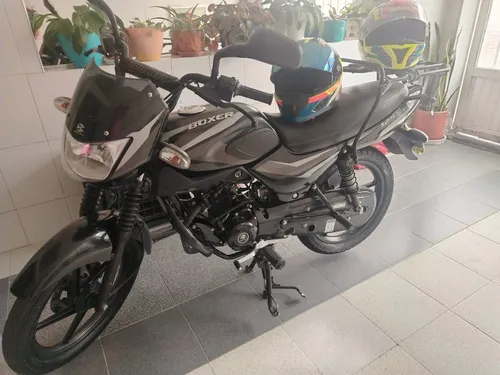 Motocicleta Bajaj Modelo 2023 Papeles Al Día Como Nueva