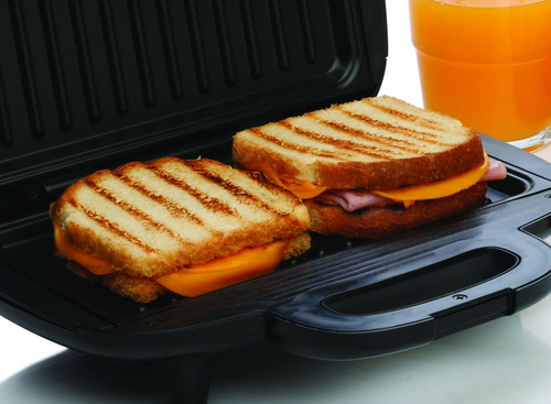 Imagen 6 de 7 de Sandwichera Eléctrica Liliana Mastertost 700w Acero Aas990