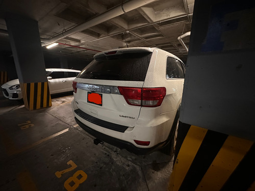 Jeep Grand Cherokee Limited V6 4x2 At