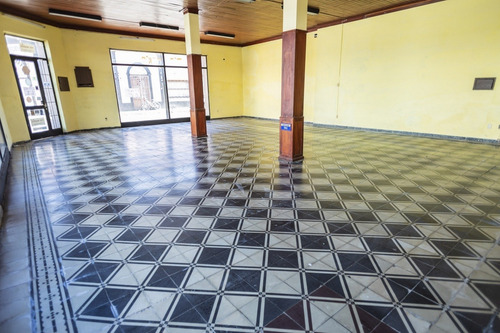 Locales Comerciales Venta En Esquina Zona Centro Carmelo