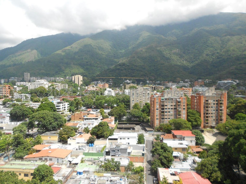 Imagen 2 de 22 de 22-6647. Apartamento Con Vista Al Avila En Una De Las Mejores Zonas De Caracas.