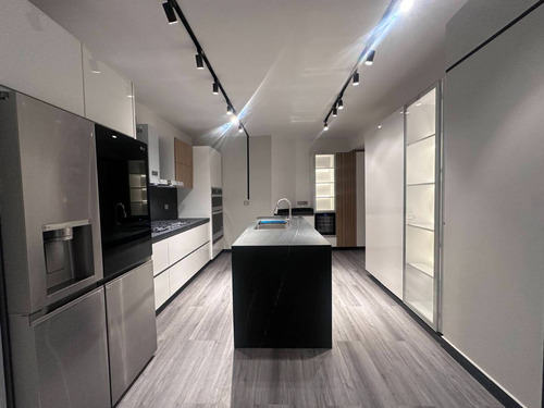 Se Vende Apartamento En La Trigaleña Valencia