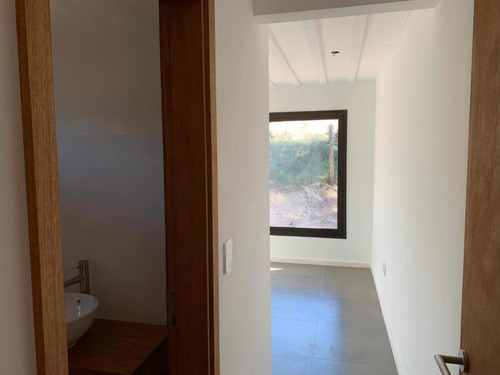 Punta Del Este Vendo Casa 3 Dorm Estrenar A Pasos Del Mar