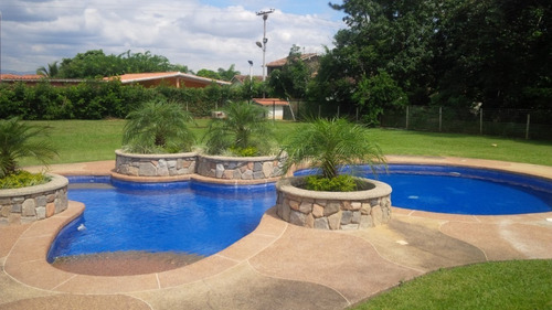 Lic. Olivia Ramos En Venta Hermosa Casa De Campo Con Piscina- Urb. Safari Carabobo, Tocuyito