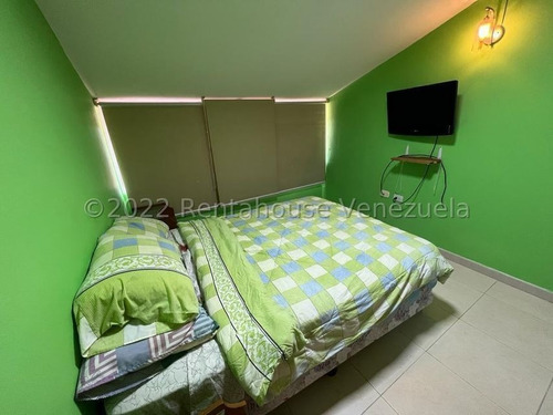Imagen 2 de 18 de Townhouse En Venta Flamingo Falcón 2311778 Prr
