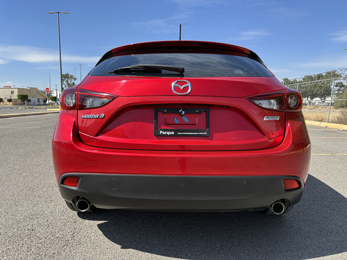 Mazda 3 Hatchback 2016 Itouring