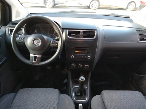 Imagen 8 de 15 de Volkswagen Suran 2013 1.6 Trendline 11b