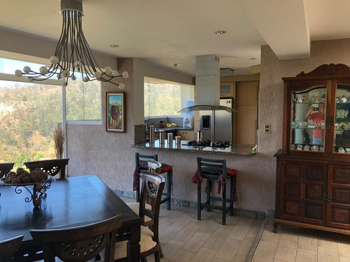Imagen 7 de 14 de Casa De Dos Pisos Y Apartamento En Club De Campo San Antonio De Los Altos