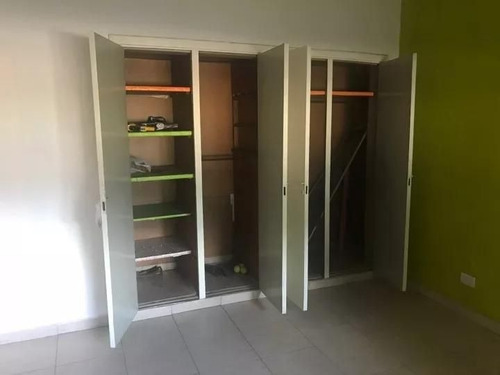 Casa 3 Ambientes Con Cocheras