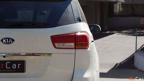 Kia Grand Carnival Ex 2016