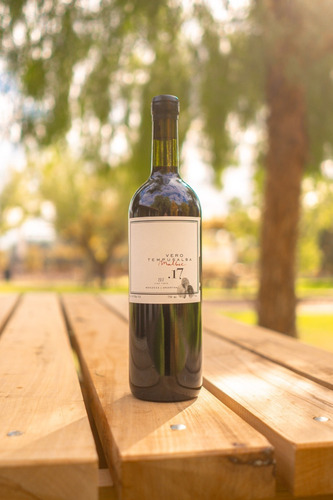 Imagen 2 de 5 de Vino Tempus Alba Vero 750 Ml