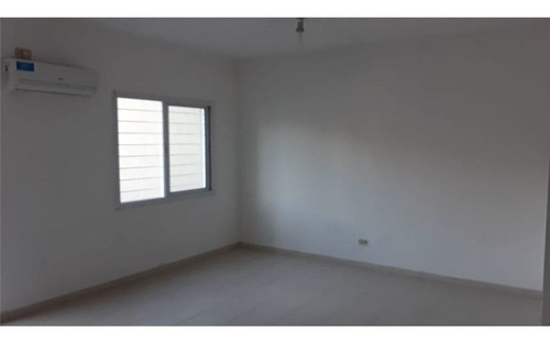 Monoambiente En El Centro De Pilar - Apto Prof.