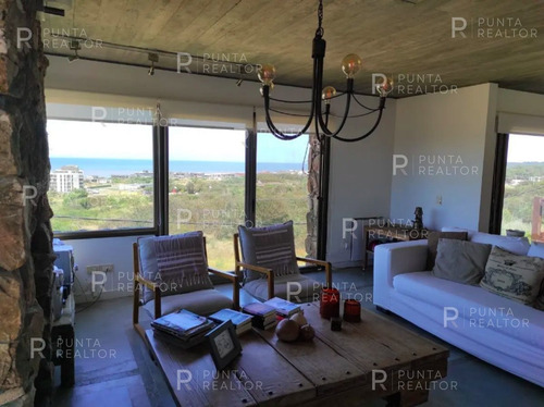 Imagen 7 de 30 de Importante Casa En Alquiler, Con Pileta, Vista Al Mar Y Muy Bien Ubicada El Chorro, Manantiales, Uruguay