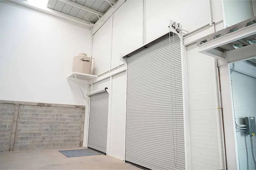 Nave Industrial O Bodega Con Excelente Ubicación En Renta