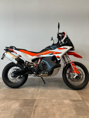 Adventure 890 R