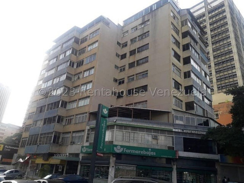 Apartamento En Alquiler En  Altamira   #23-30133
