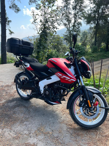 Vendo Moto Pulsar 200 Como Nueva Poco Uso