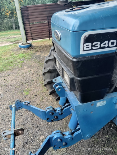 New Holland Ford 6442
