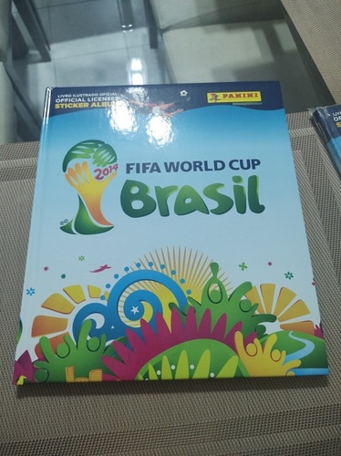 Álbum Brasil 2014 Pastadura Original Panini Versión Brasil.