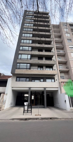 Venta Departamento 2 Dormitorios Centro Con Cochera