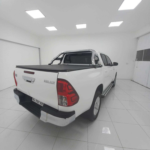 Imagen 4 de 10 de Toyota 2018 Hilux L/16 2.4 Dc 4x2 Tdi Sr