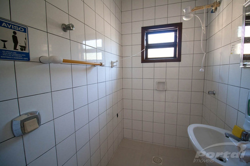 Lojas Térrea Na Velha Com Área Total De 329,21 M² - 35711475l