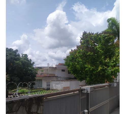 Imagen 2 de 25 de Casa En Venta Urb. Las Palmas