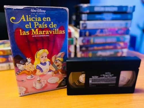 Pelicula Vhs Alicia En El Pais De Las Maravillas Diamante Ne