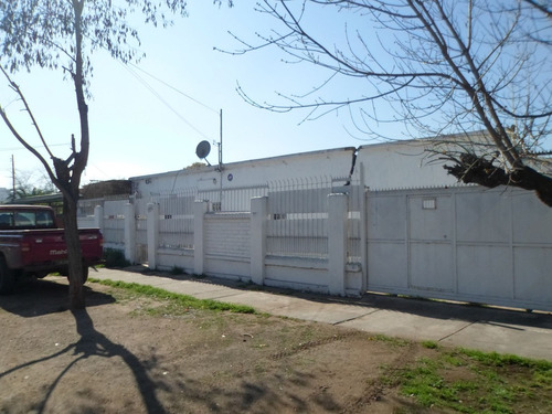 Mb Propiedades Arrienda Sitio Industrial, 752 M2, La Cister