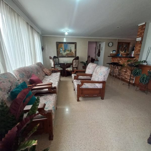 Apartamento En Venta En Medellín - Laureles Cod 66859