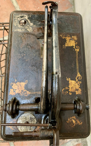 Antigua Máquina De Coser Coleccionable Grover & Baker (Usado)
