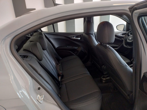 Fiat Cronos 1.3 Precision Cvt