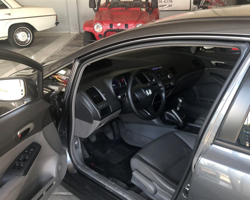 Honda Civic 1.8 Lxs 16v Flex 4p Manual