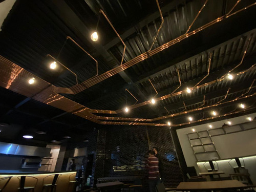 Traspaso Restaurante Bar Todo Acondicionado Con Lic. Alcohol