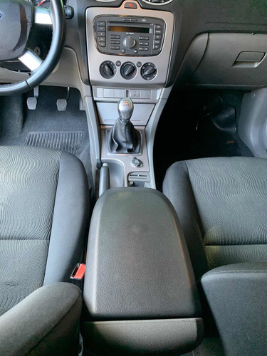 Imagem 8 de 10 de Ford Focus 1.6 Glx Flex 5p 2011