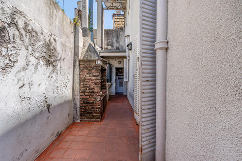 Hermosa Casa De Estilo - Venta - 6 Amb - Jardin - Garage - Suite - Coghlan