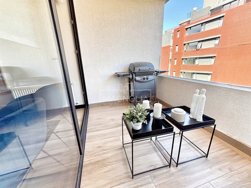 Departamento En Venta De 2 Dorm. En Las Condes