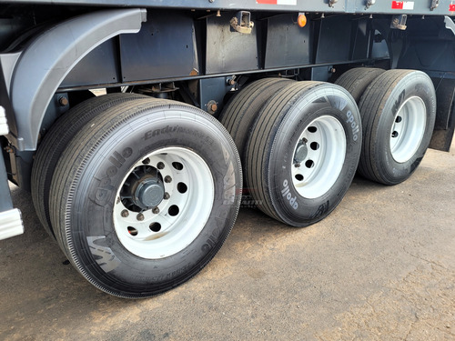 Carreta Semi-reboque Carga Seca Randon 2019/2020 C/ Pneus