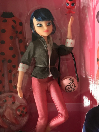 Miraculous Ladybug Y Marinette 2 Vestidos Bandai Zag Playmat (Usado)