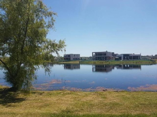 Imagen 1 de 5 de Venta Lote Al Agua En San Rafael Villanueva