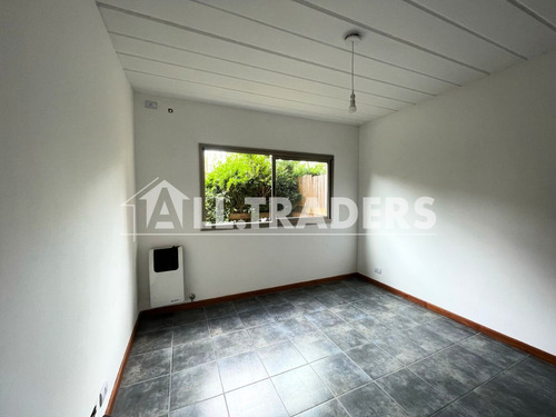 Alquiler Departamento 2 Ambientes Con Cochera, Jardín Y Piscina En Complejo Cerrado, Pilar. Verdi 57.