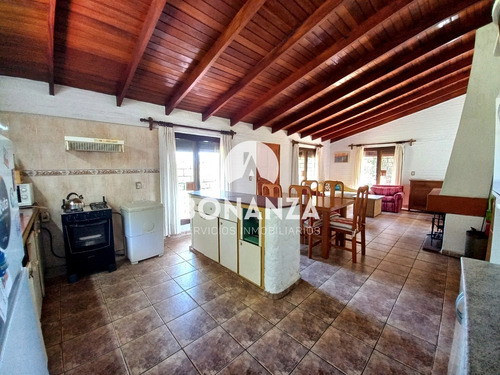 Piriápolis Punta Fría Casa En Venta 350 Mts De La Playa San Francisco. 589 Mts De Terreno Esquina. Salida A Dos Calles.