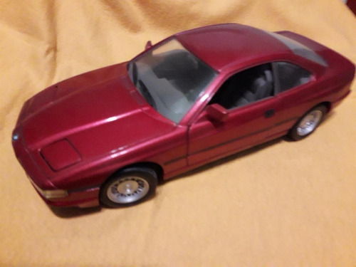 Oferta Navideña - Maqueta Bmw 850 I - 1.18