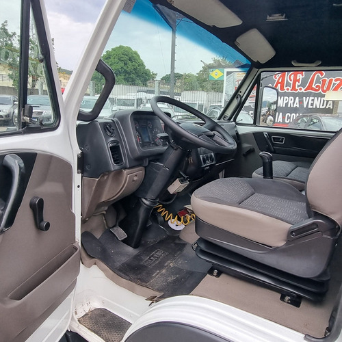 Vw 8.160 Ano 2015 Bau Termico Canaletado Com Thermo King