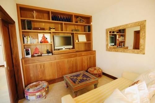 Casa En Venta De 4 Dormitorios En La Barra